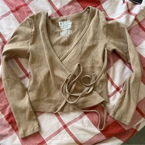 Big Bud Press Wrap Top